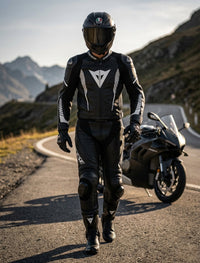 Dainese  Leather Motorcycle Set with Airbagss 3